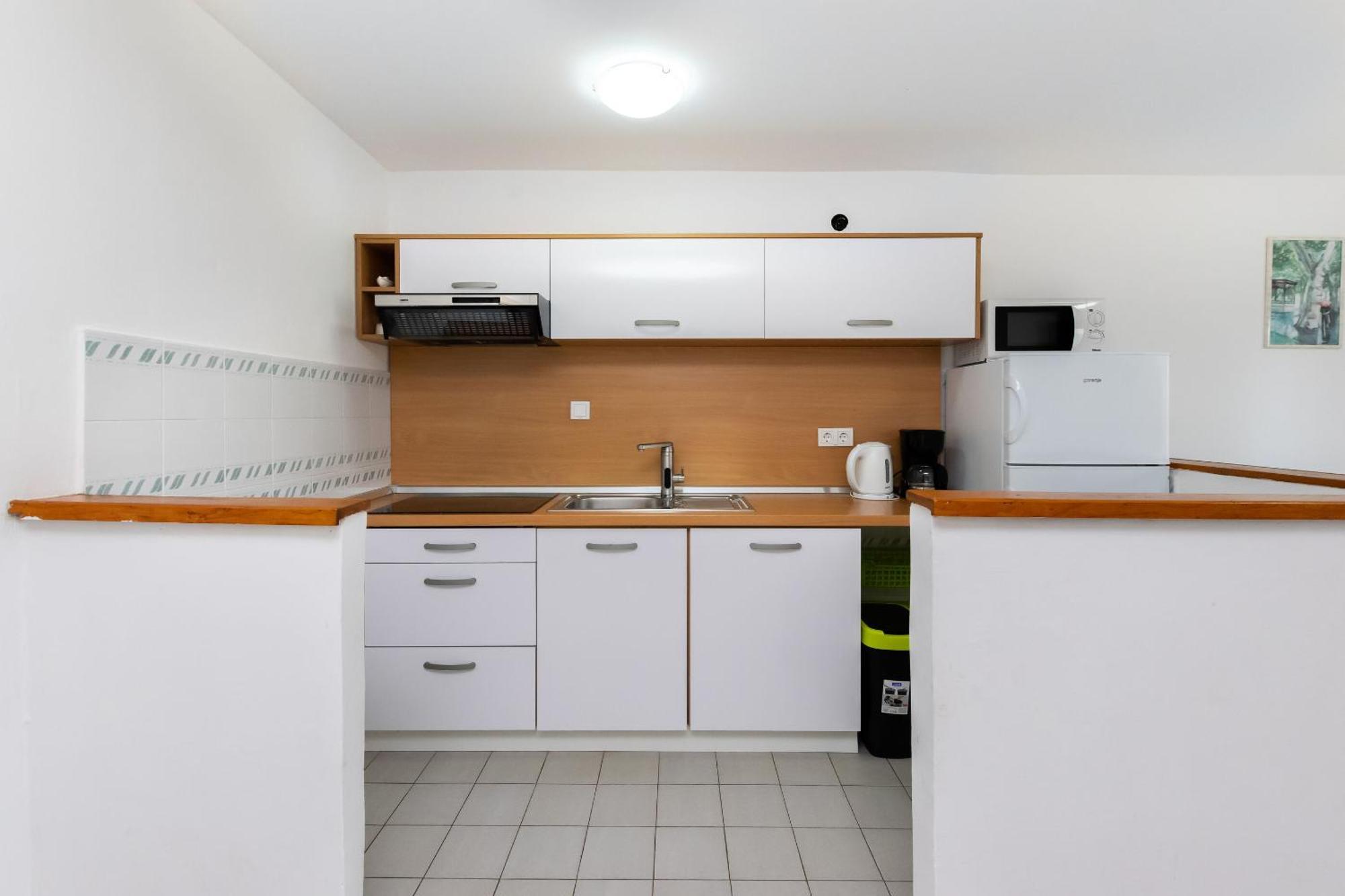Apartments Anica F Lopar Eksteriør billede